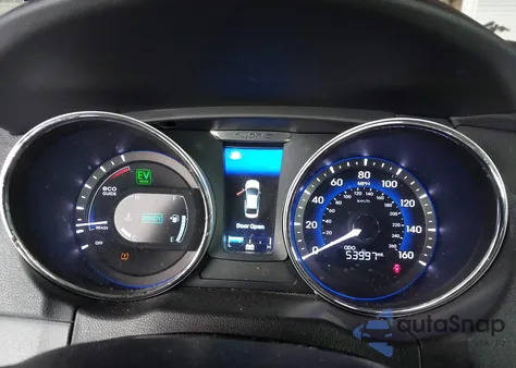 2014 Hyundai Sonata Hybrid z USA, uszkodzony, nr VIN KMHEC4A46EA117178